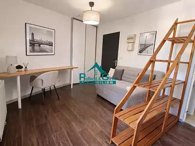 Rennes 35000 Location appartement 1 pièce t1 au dernier étage parking