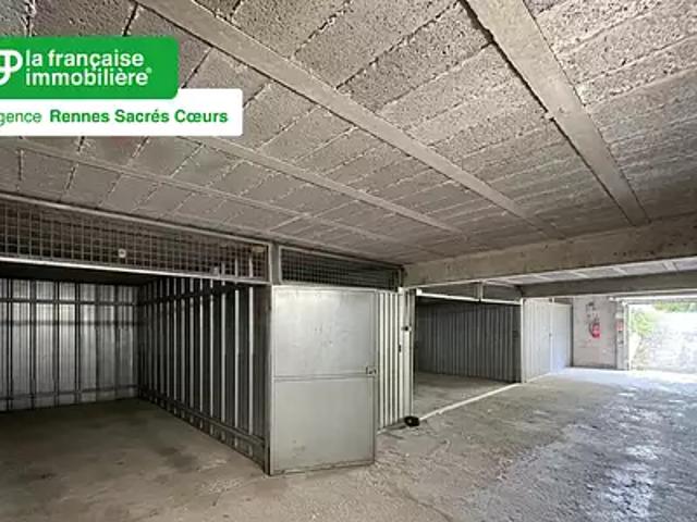 Rennes 35200 Location parking au dernier étage