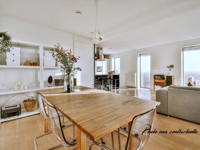RENNES Appartement 4 pièces 90,19m² Ouest 6ème étage ascenseur balcons de 24.11m² stationnement