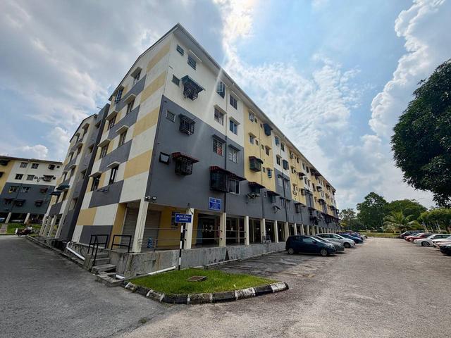 RENO Apartment Seri Dahlia Bandar Seri Putra Bangi UKM Lotus Bangi