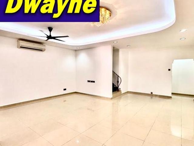 RENO DOUBLE 2 STOREY TERRACE GREENLANE LANDED 2613sf ISLAND GLADES