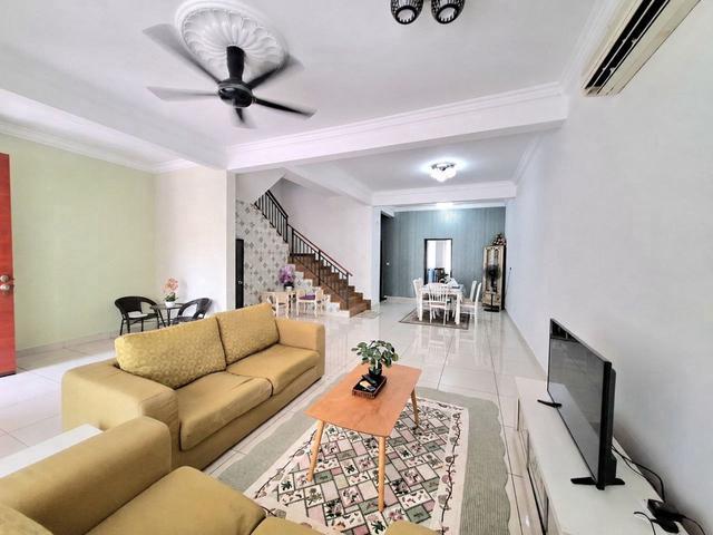 RENO RUMAH CANTIKDouble Storey Terrace Tmn Pantai Sepang Putra