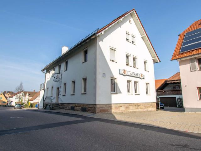Renommierte Gaststätte mit zwei Wohneinheiten in bester Lage!