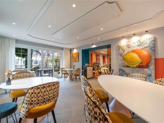 Renommiertes gastronomisches Restaurant mit Nebengebäude