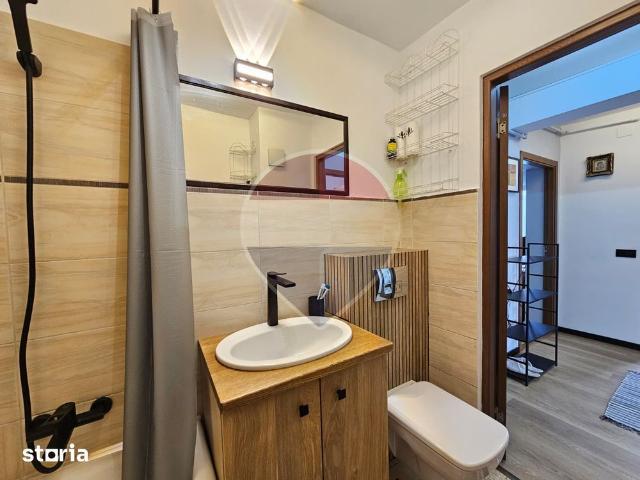 Renovat! Inchiriez 3 camere, decomandat, balcon, AC in Manastur