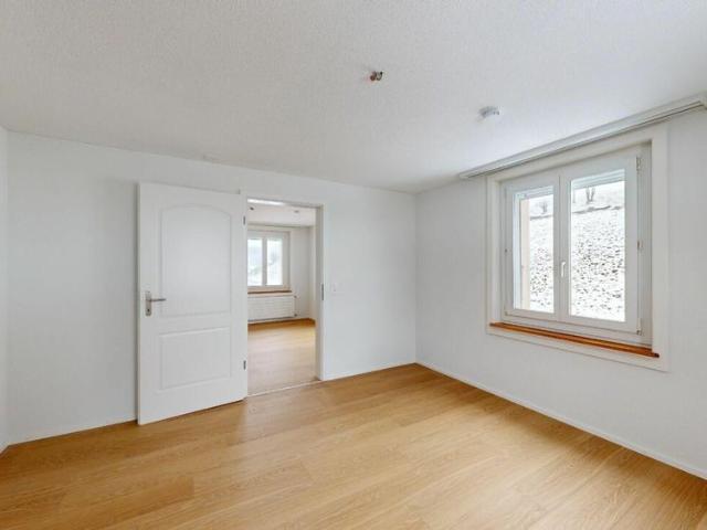 Renovated 3.5 room apartment as of 01.06.26!