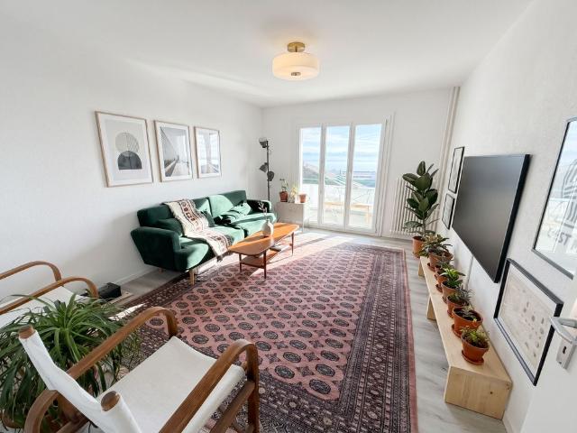 Renovated 3.5 room apartment, lake view, very quiet neighborhood