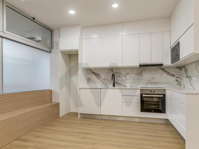 Renovated 3 Bedroom Duplex | Turnkey | Simplex