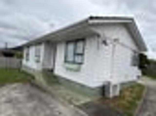 Renovated 3 Bedroom home for Relocation