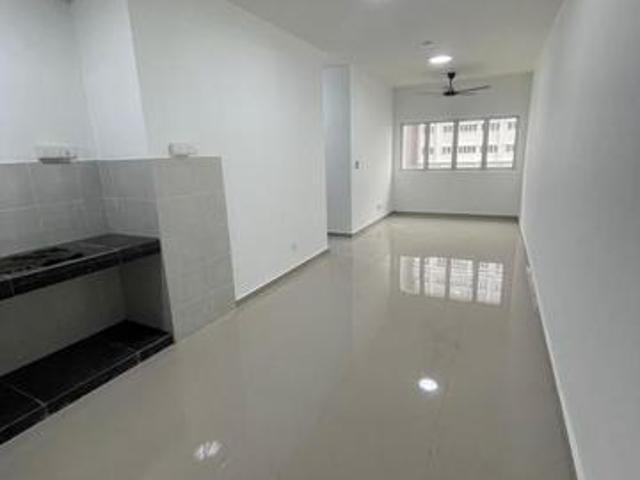Renovated 3 Bedroom Unit Kemuning IDAMAN KOTA KEMUNING For Sale