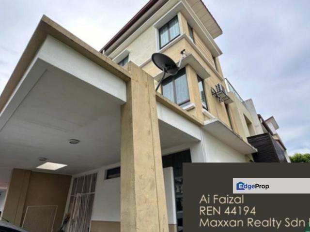 Renovated 3 Storey Semi Detached House Taman Tropika 2 Bangi