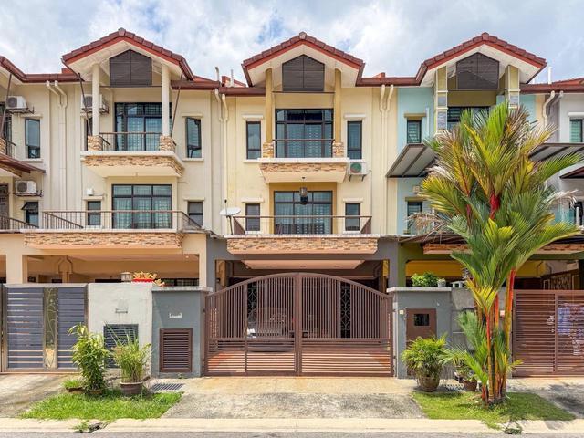 RENOVATED 3 Storey Terrace Taman Sentosa Villa Kajang