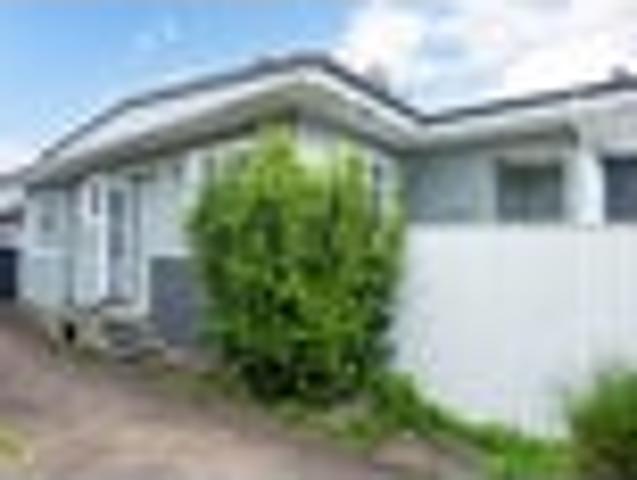 Renovated 3bed/2bath Relocatable Beauty!