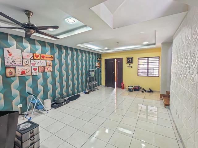 RENOVATED 3Storey Terrace Seksyen U5 Shah Alam Jalan Uranus