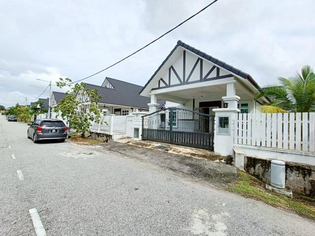 RENOVATED 15 Storey Bungalow Taman Anjung Gapam Bemban Melaka