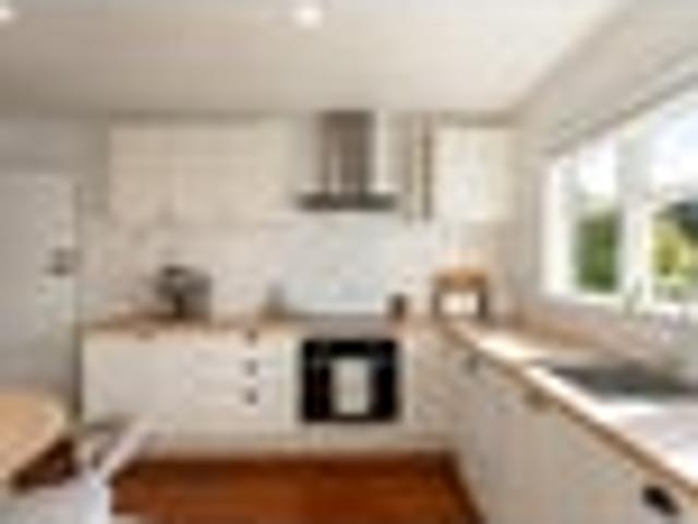 Renovated 1940s Charm with a Bonus Sleepout!