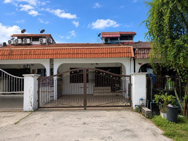 RENOVATED 1 Storey Terrace House Taman Sri Serdang Selangor