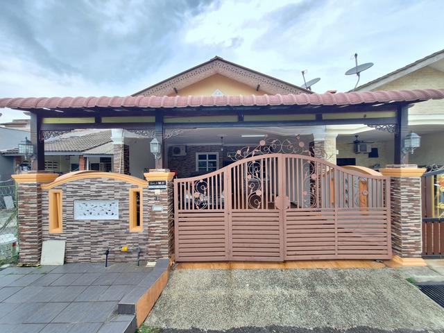 RENOVATED 1 Sty Terrace Tmn Rinting Jln Cendana Free Facing NEGO