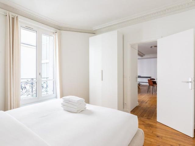 Renovated 1BR Apartment with AC near the Eiffel Tower