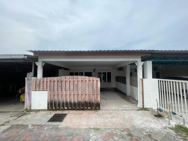 RENOVATED 1Storey Terrace Taman Sri Medan Telok Panglima Garang