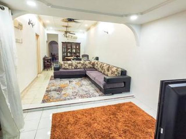 RENOVATED 20X80 Taman Mawar Kinrara 5 Puchong