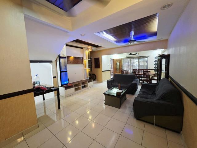 RENOVATED 20 X 70 Double Storey Taman Pinggiran USJ 3 Subang Jaya