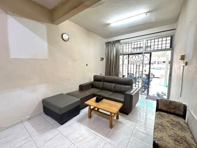 Renovated 22x70ft 15 Storey Terrace House Bukit Jaya Ulu Tiram