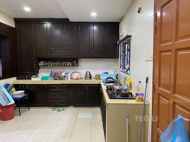 Renovated 24x75 Double Storey Terrace Kemuning Bayu Kemuning Utama