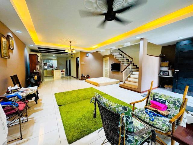 RENOVATED 24 x 75 2 Storey SUPERLINK Cahaya SPK U9 Shah Alam