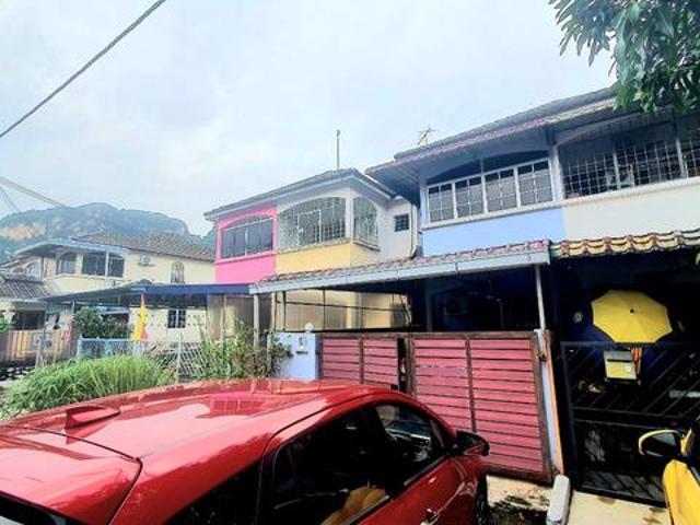 RENOVATED 2 tingkat Fasa 10 Sri Gombak