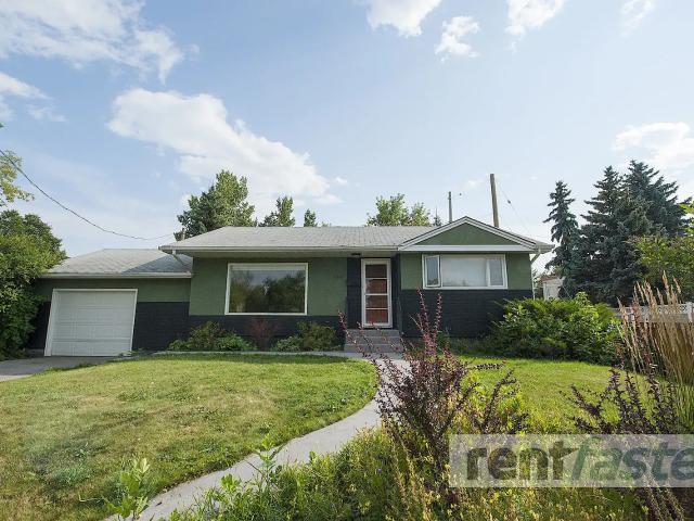 Renovated 2 BDR Main Floor In Spruce Cliff, w/ single attached garage!
