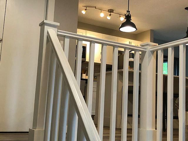 Renovated 2 Bed 2 Bath 4plex W/ Balcony Killarney $2150