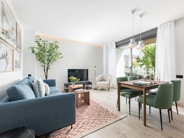 Renovated 2 bedroom apartment with chic design