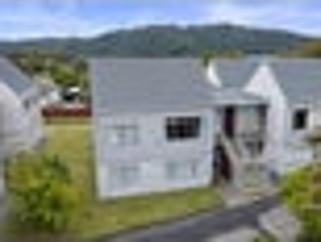 Renovated 2 Bedroom Unit