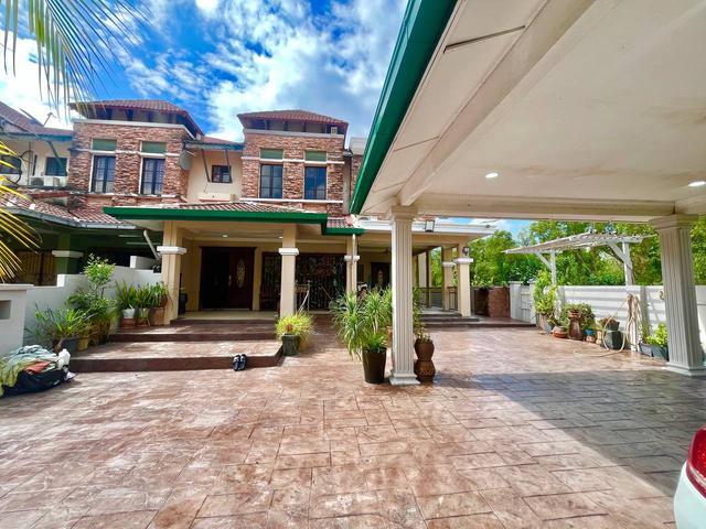 RENOVATED 2 Storey Corner Bandar Nusaputra Puchong