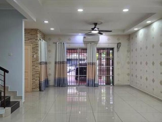 Renovated 2 Storey House in Denai Alam For Rent