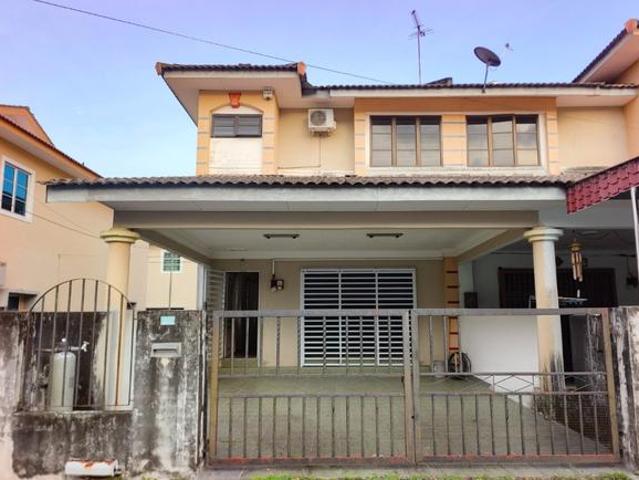 Renovated 2 storey intermediate lot at Pusing Ipoh