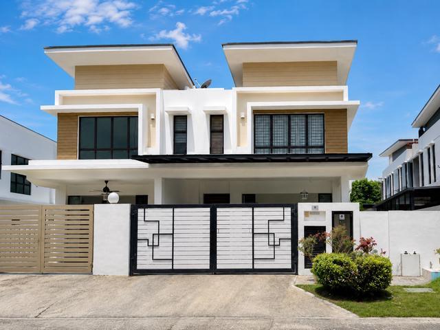 RENOVATED 2 Storey Linked SemiD Everna 2 Setia Ecohill 2 Semenyih