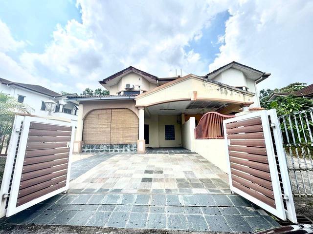 RENOVATED 2 Storey Semi D House Taman Puncak Utama Kajang