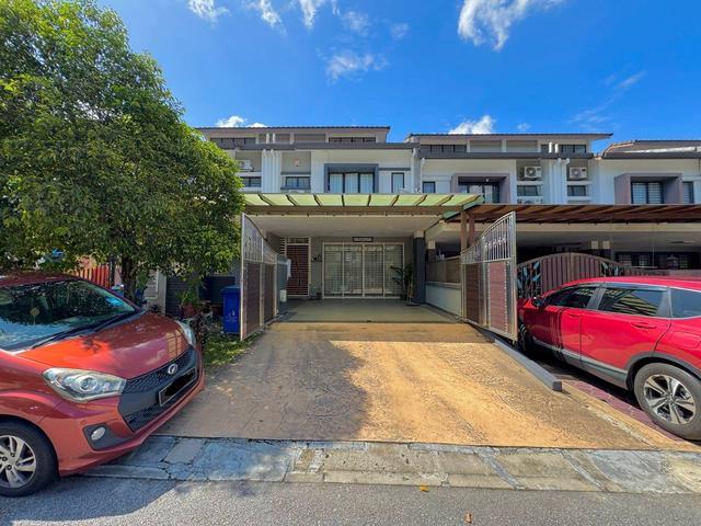 RENOVATED 2 Storey Superlink Saffron Hills Denai Alam U16 Shah Alam