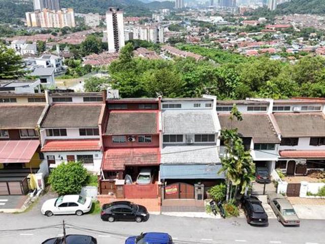 Renovated 2 Storey Taman Zooview Ampang