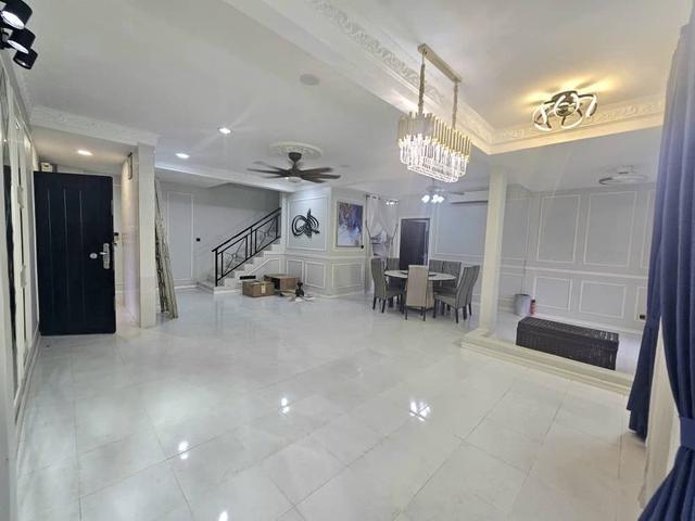 RENOVATED 2 Storey Terrace Taman Chengal Temerloh