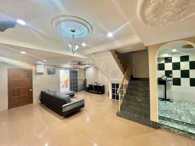 RENOVATED 2 Storey Terrace Taman Dato Hormat Teluk Panglima Garang