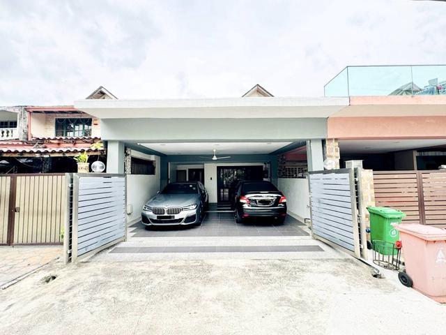RENOVATED 2 Storey Terrace Taman Desaria PJS 5 Petaling Jaya