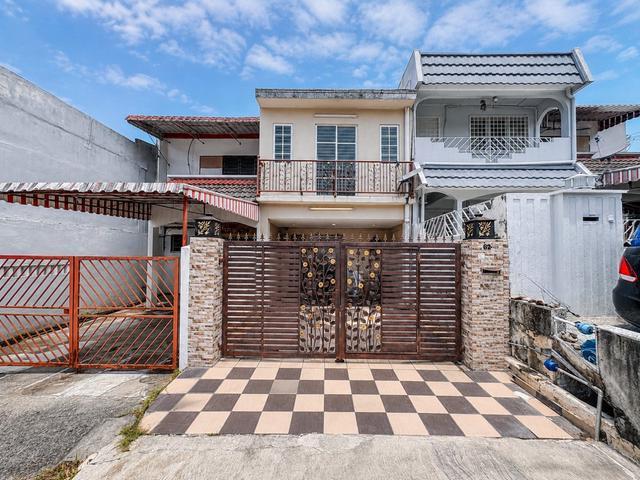 RENOVATED 2 Storey Terrace Taman Sri Gombak Fasa 9 Batu Caves