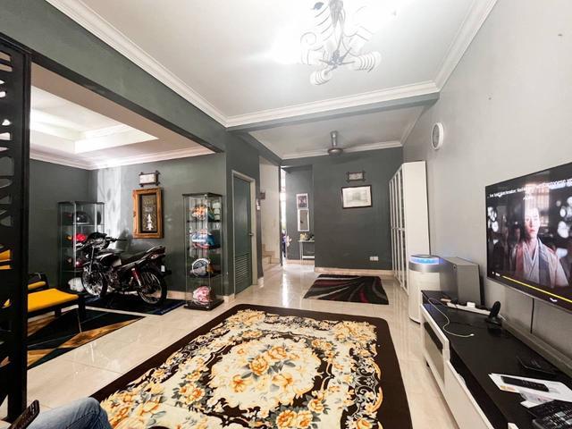 Renovated 2 Storey Terrace House Taman Alam IndahSek 33 Shah Alam