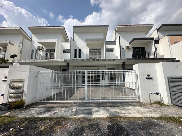 RENOVATED 2 Storey Terrace House Egreta Camelia Saujana Rawang