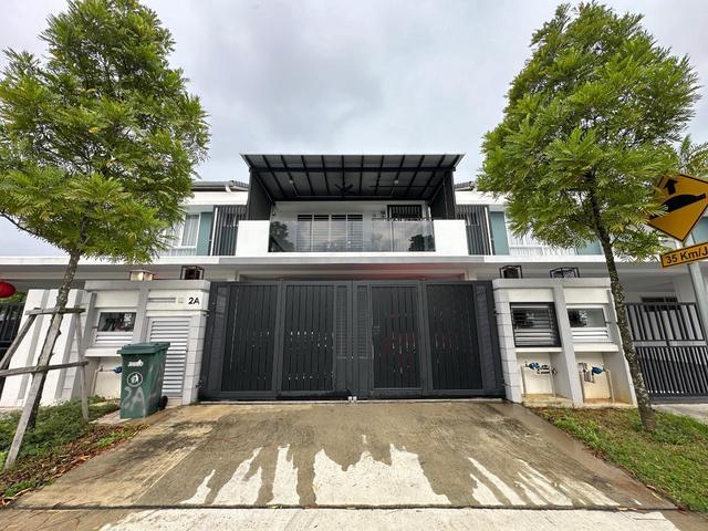 RENOVATED 2 Storey Terrace House Garland 2 Kota Emerald Rawang