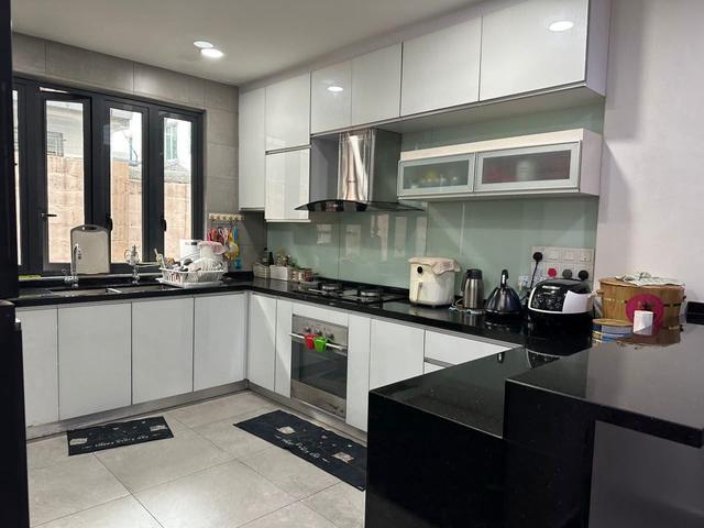 Renovated 2 Storey Terrace House Sri Suria Bukit Rimau