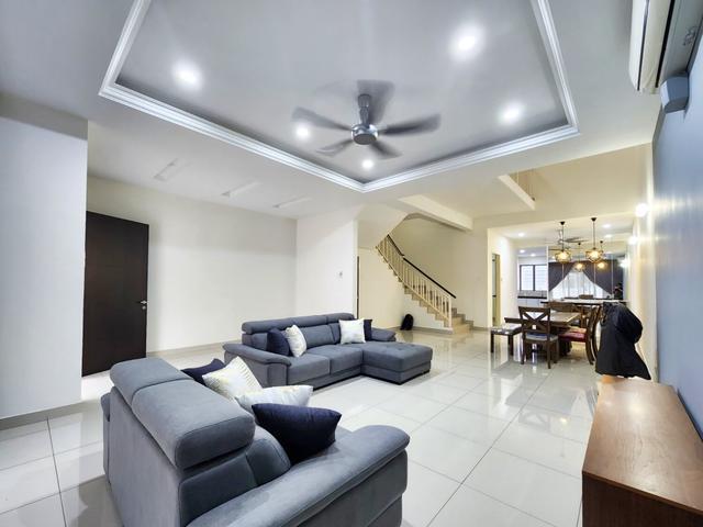 RENOVATED 2 Storey Terrace Superlink The Terresse Bandar Puteri Bangi